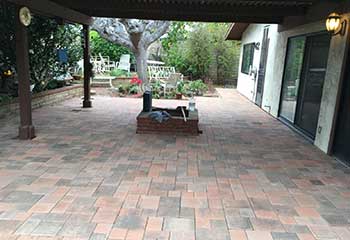 Backyard Fireplace and Fire Pit | Santa Ana | Tustin Pavers & Hardscapes